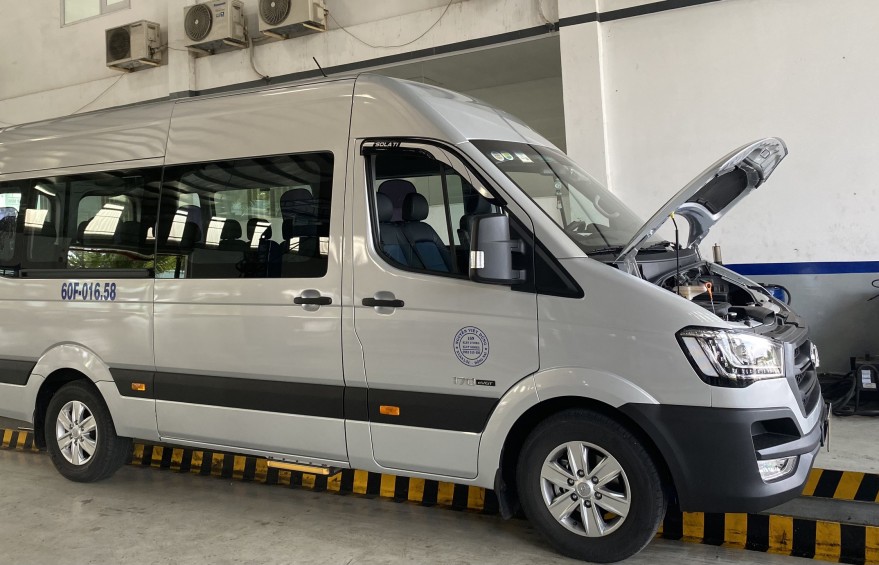 Xe Hyundai Solati 16 chỗ